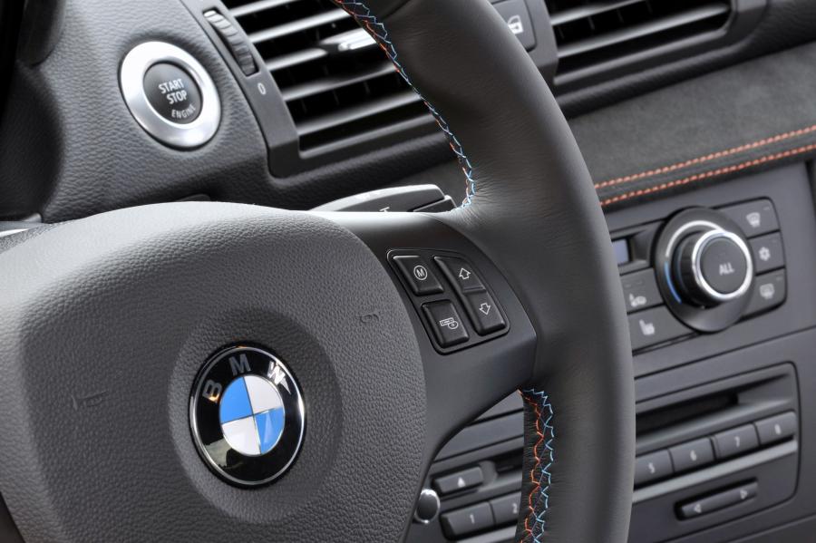  BMW 1-Series M 2011 года  (фото 15 из 79)